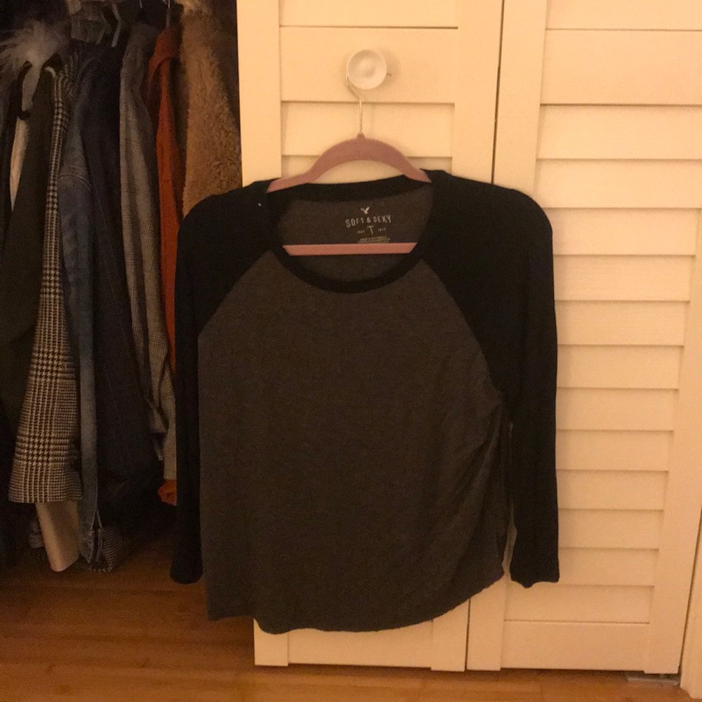 American eagle 3/4 baseball shirt women’s large